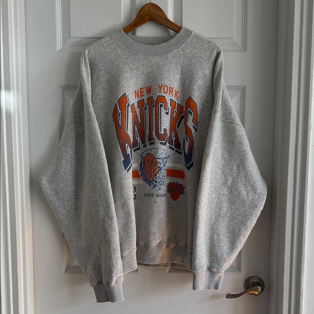 NY Knicks Crewneck Sweatshirt